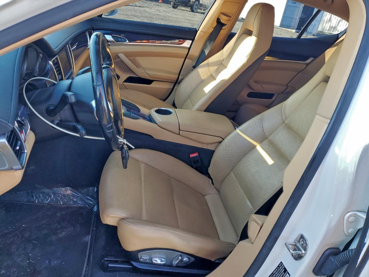 2015 Porsche Panamera 2 - Image 7