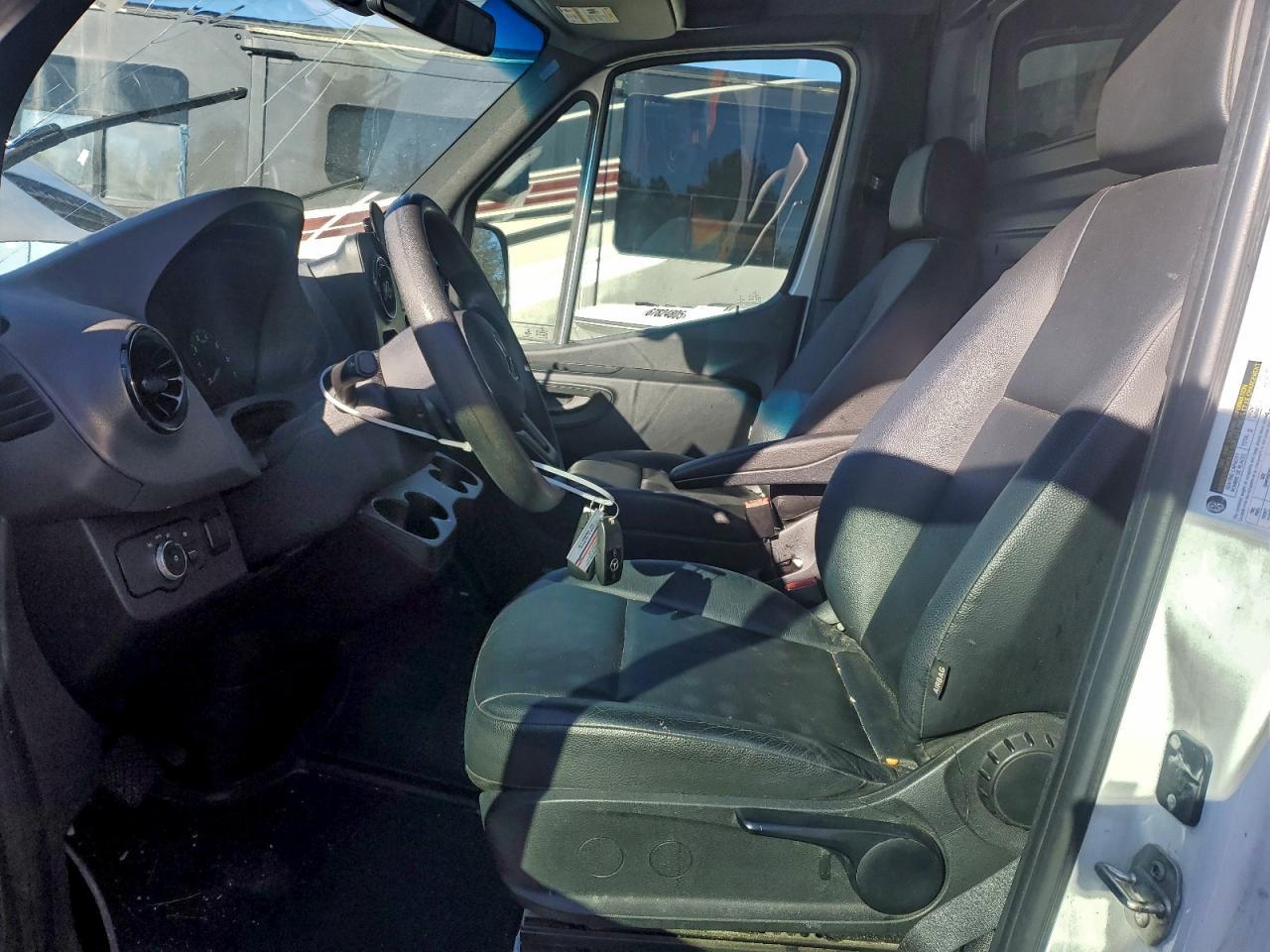 2023 Mercedes Benz Sprinter Delivery Van - Фото 7