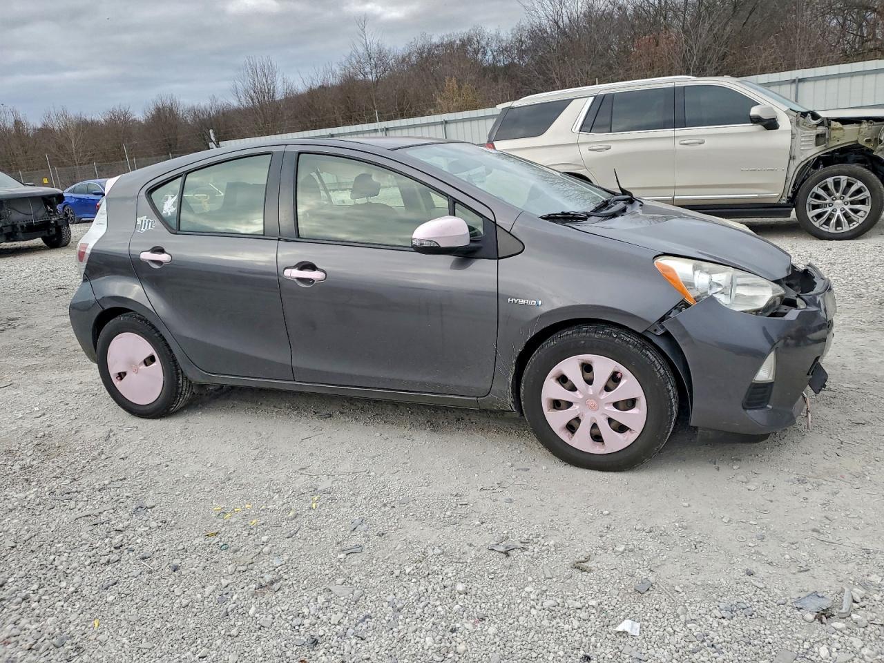 2014 Toyota Prius C - Фото 4