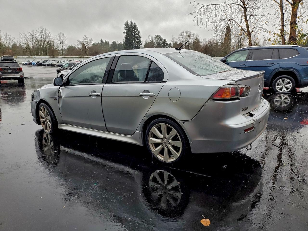 2013 Mitsubishi Lancer Gt - Image 2