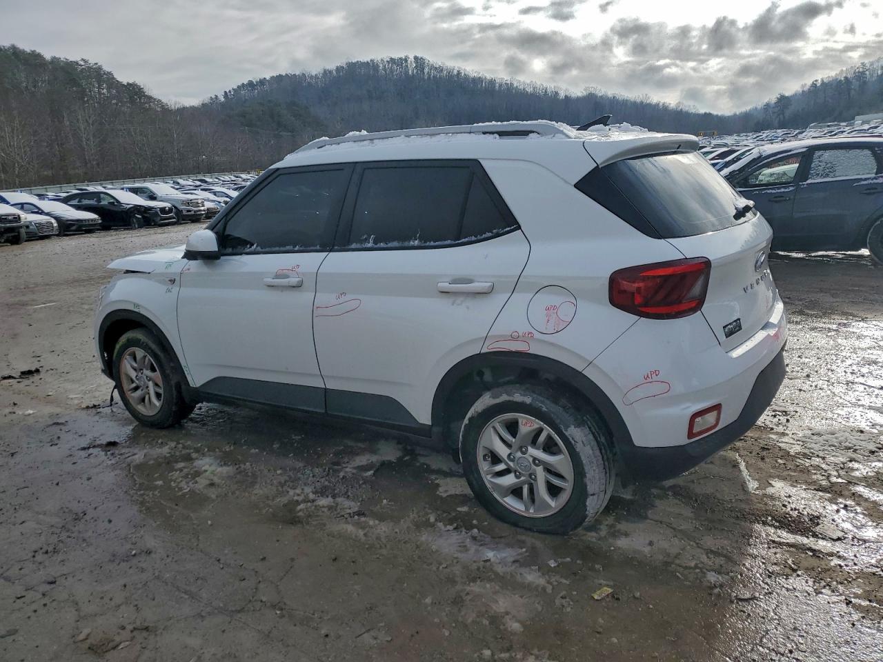 2020 Hyundai Venue Sel - Фото 2