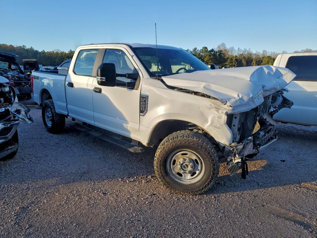 2022 Ford F250 Super Duty - Фото 4