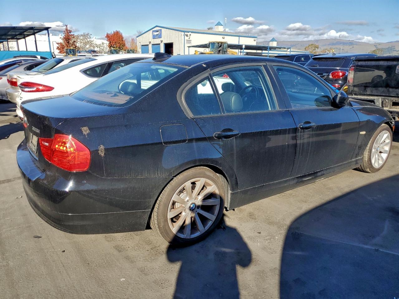 2011 BMW 328 I Sulev - Image 3