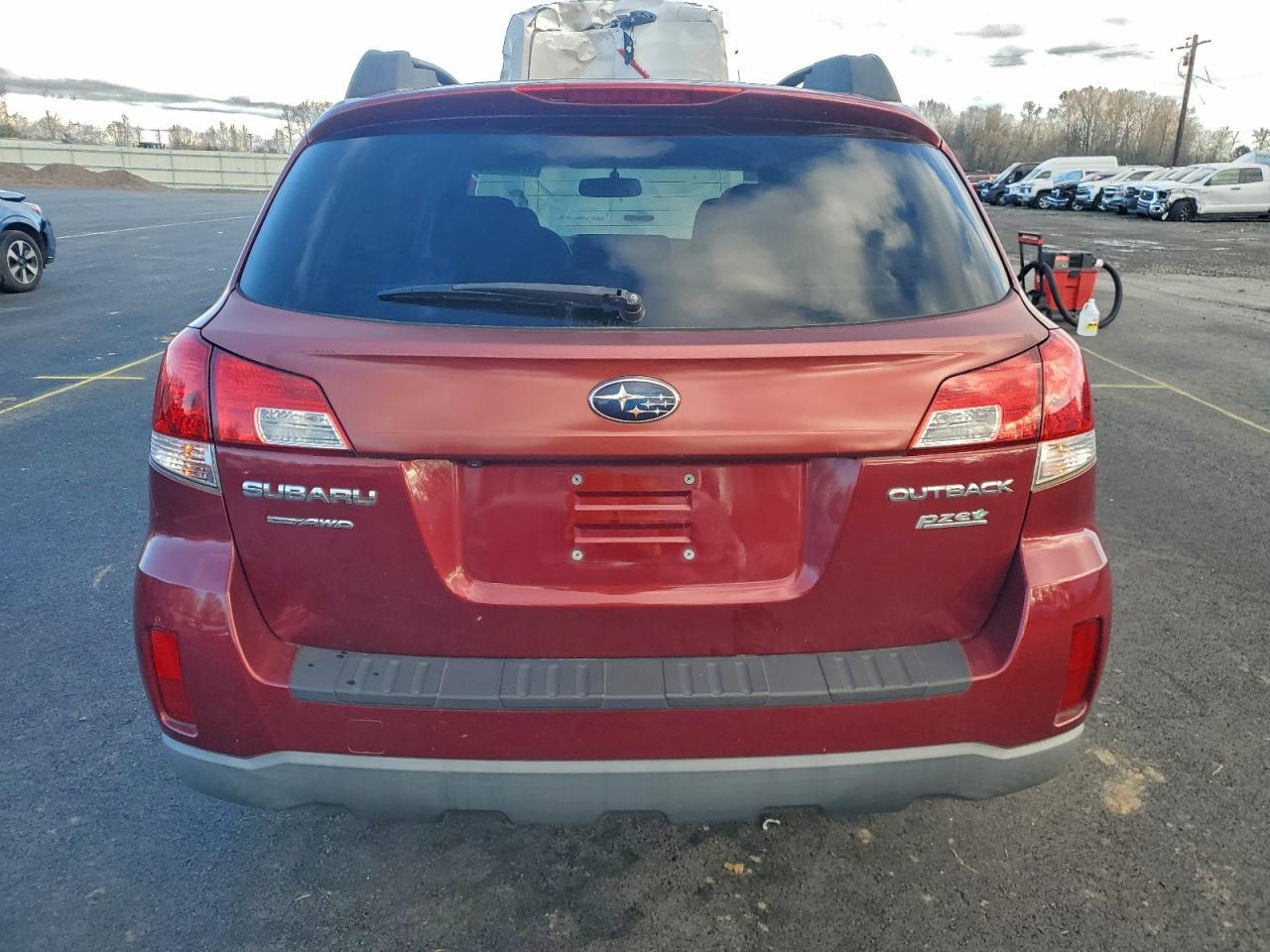 2012 Subaru Outback 2.5I Premium - Image 6