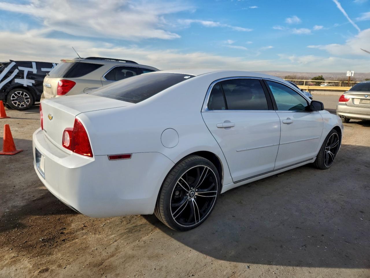 2010 Chevrolet Malibu 1Lt - Фото 3