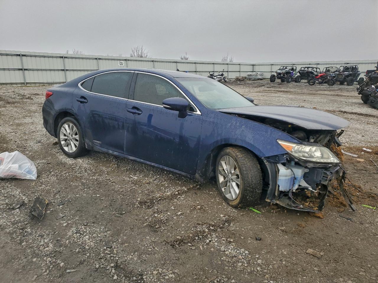 2013 Lexus Es 300H - Фото 4