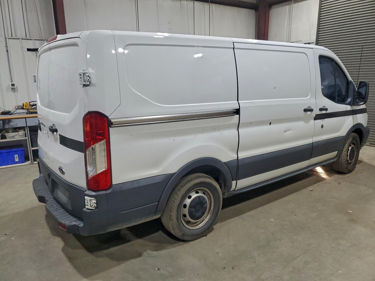 2017 Ford Transit 150 Utility / Service Van - Фото 3