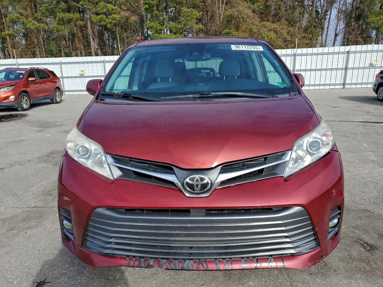 2018 Toyota Sienna Xle - Фото 5