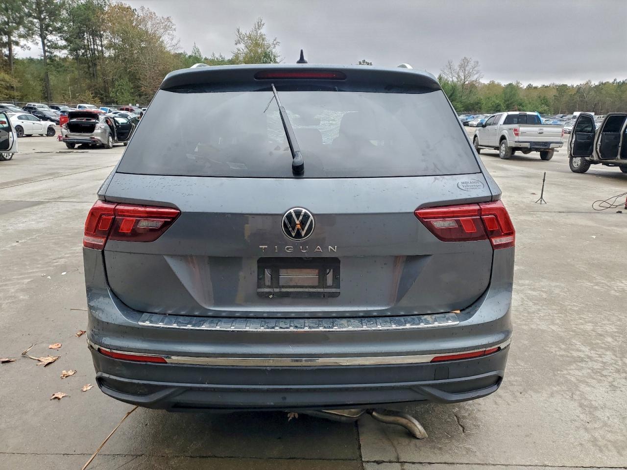 2024 Volkswagen Tiguan Se - Image 6