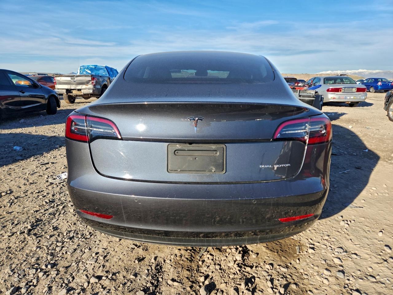 2021 Tesla Model 3 - Фото 6