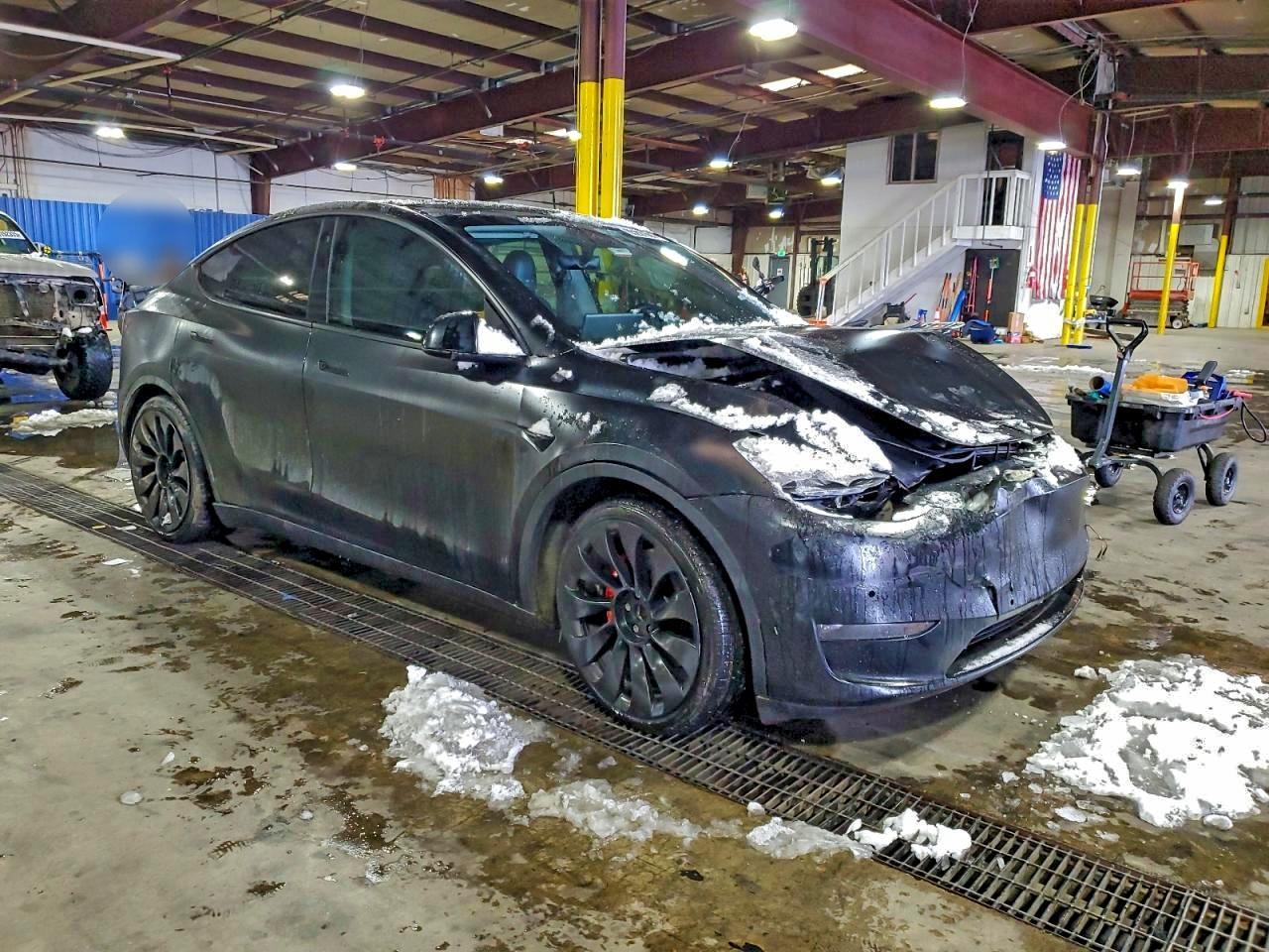 2022 Tesla Model Y - Фото 4