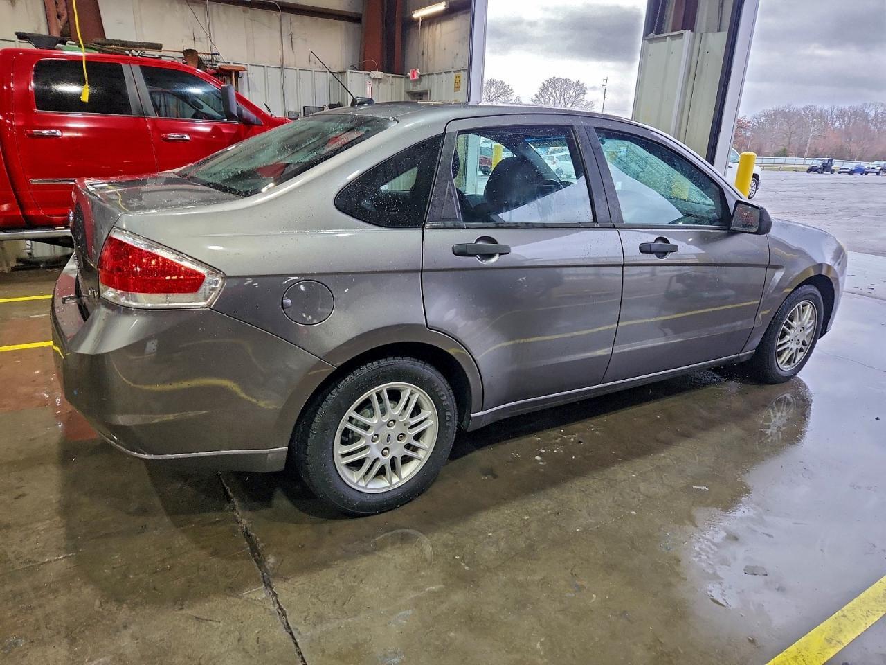 2011 Ford Focus Se - Фото 3