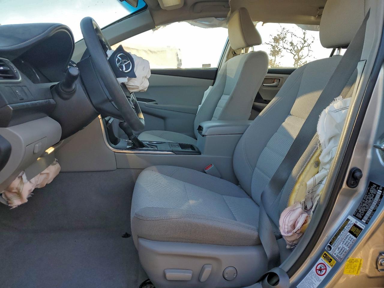 2015 Toyota Camry Hybrid Le - Фото 7