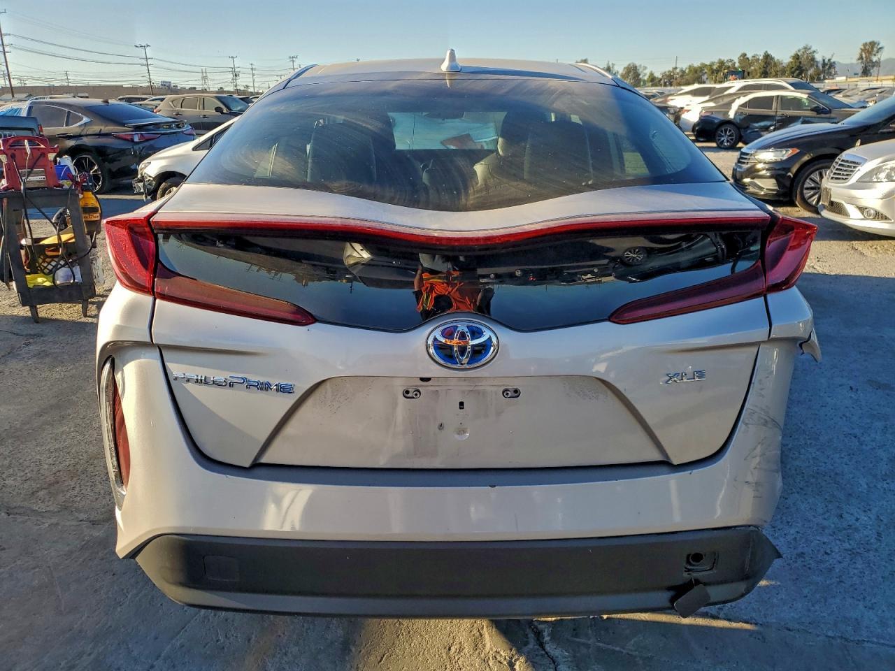 2022 Toyota Prius Prime Le - Фото 6