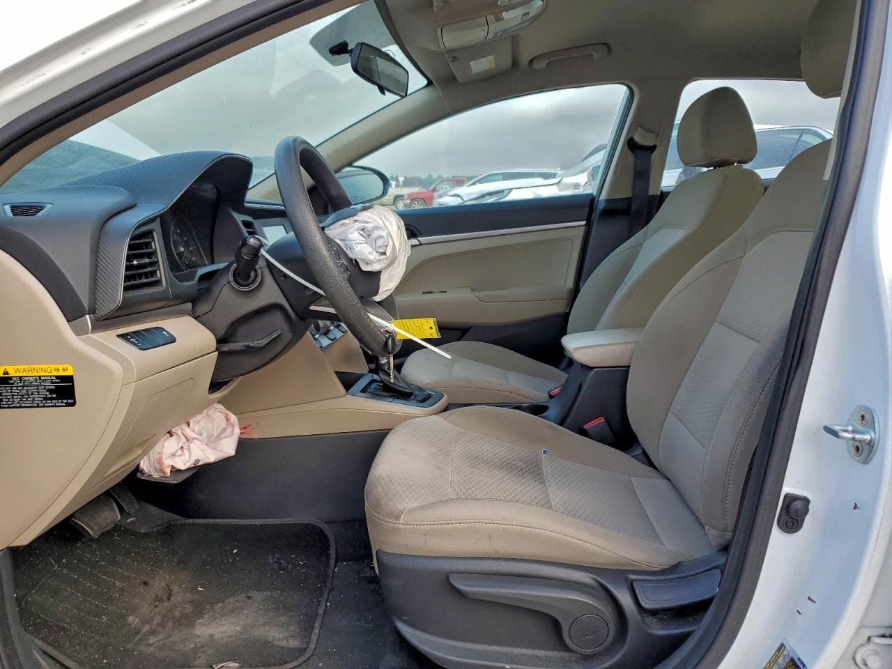 2019 Hyundai Elantra Se - Image 7