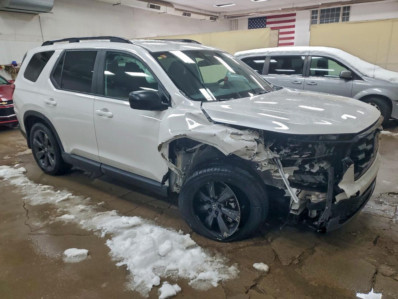 2025 Honda Pilot Sport - Image 4