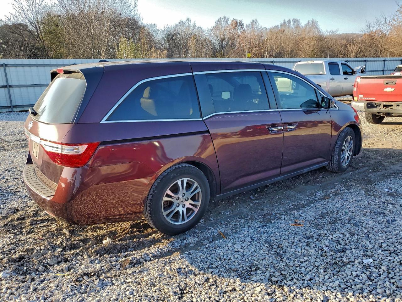 2011 Honda Odyssey - Фото 3