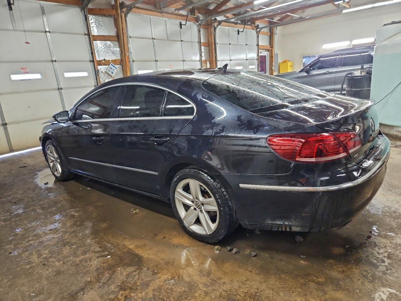 2017 Volkswagen Cc Sport - Image 2
