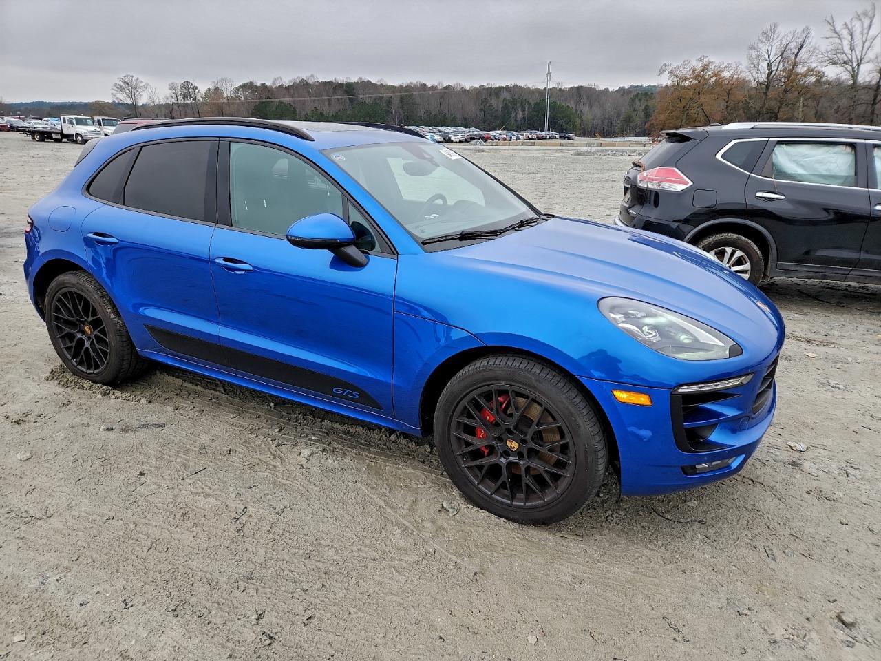 2017 Porsche Macan Gts - Image 4