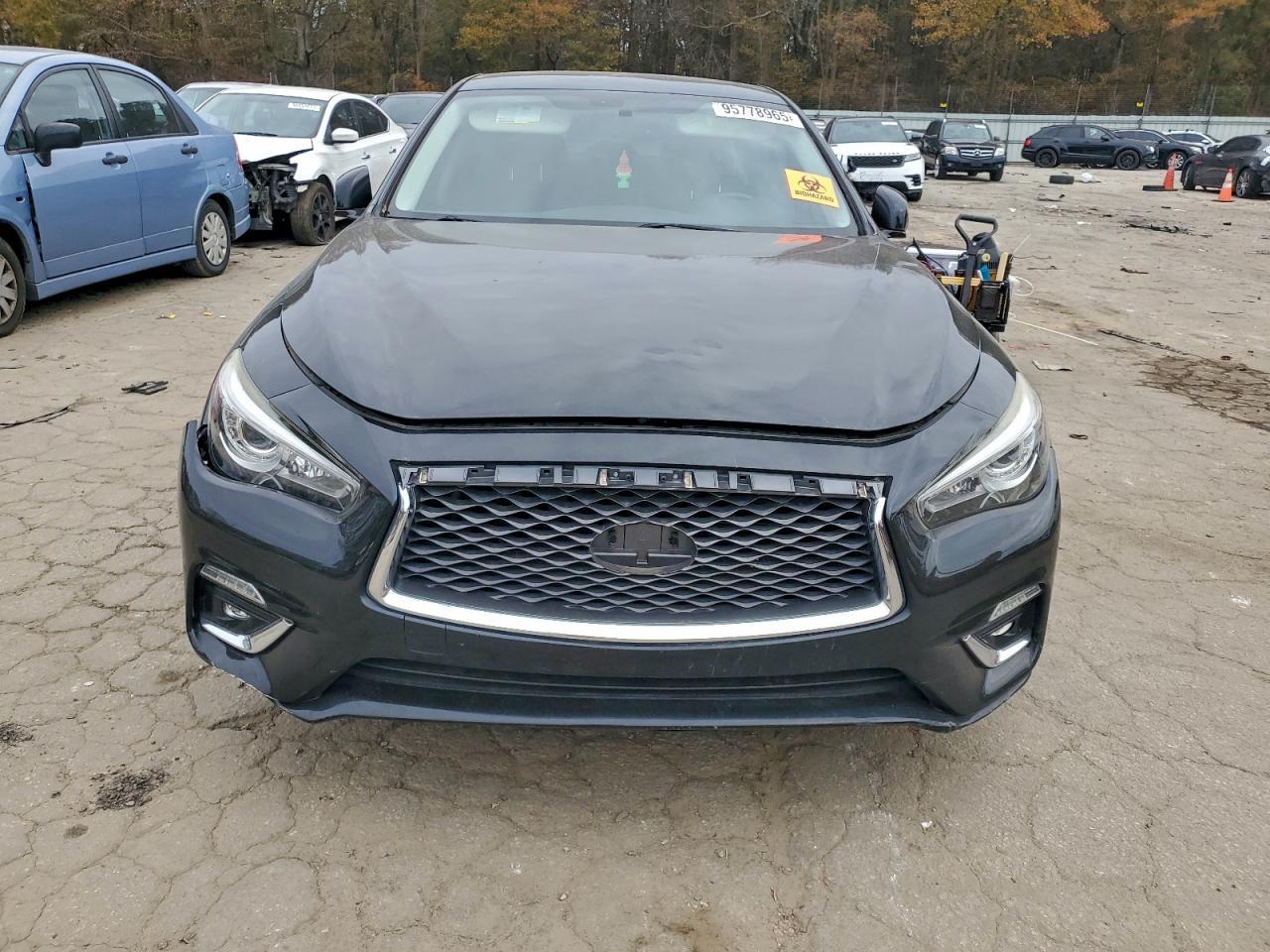 2018 Infiniti Q50 Luxe - Image 5
