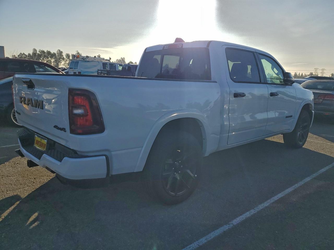 2025 Ram 1500 Laramie - Фото 3
