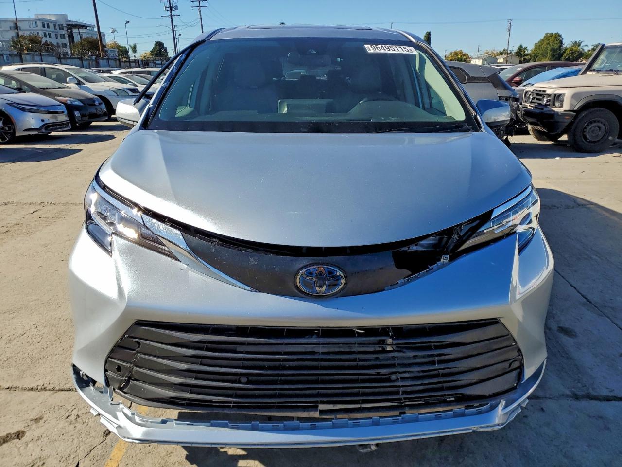 2021 Toyota Sienna Xle - Image 5