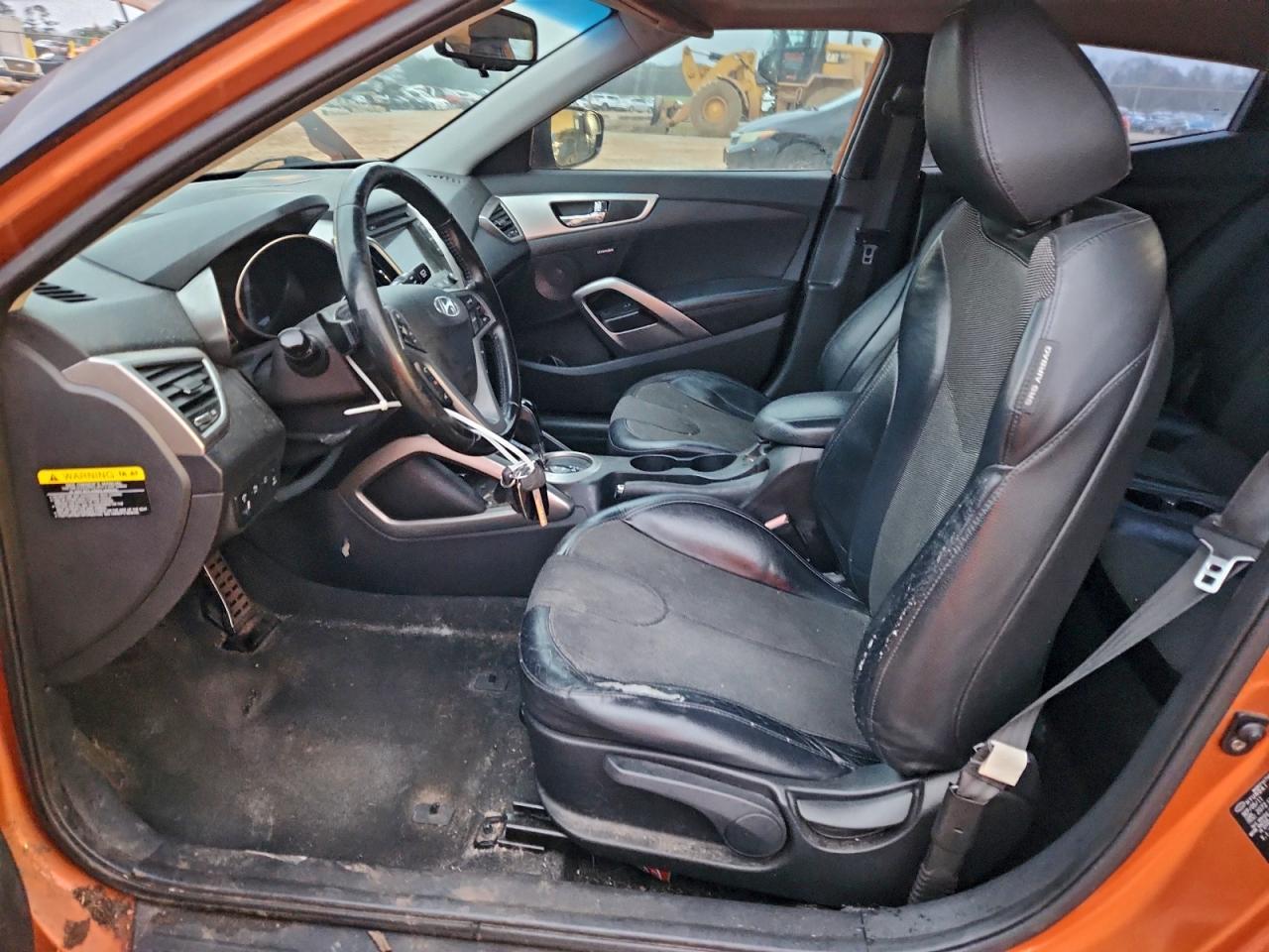2012 Hyundai Veloster - Фото 7