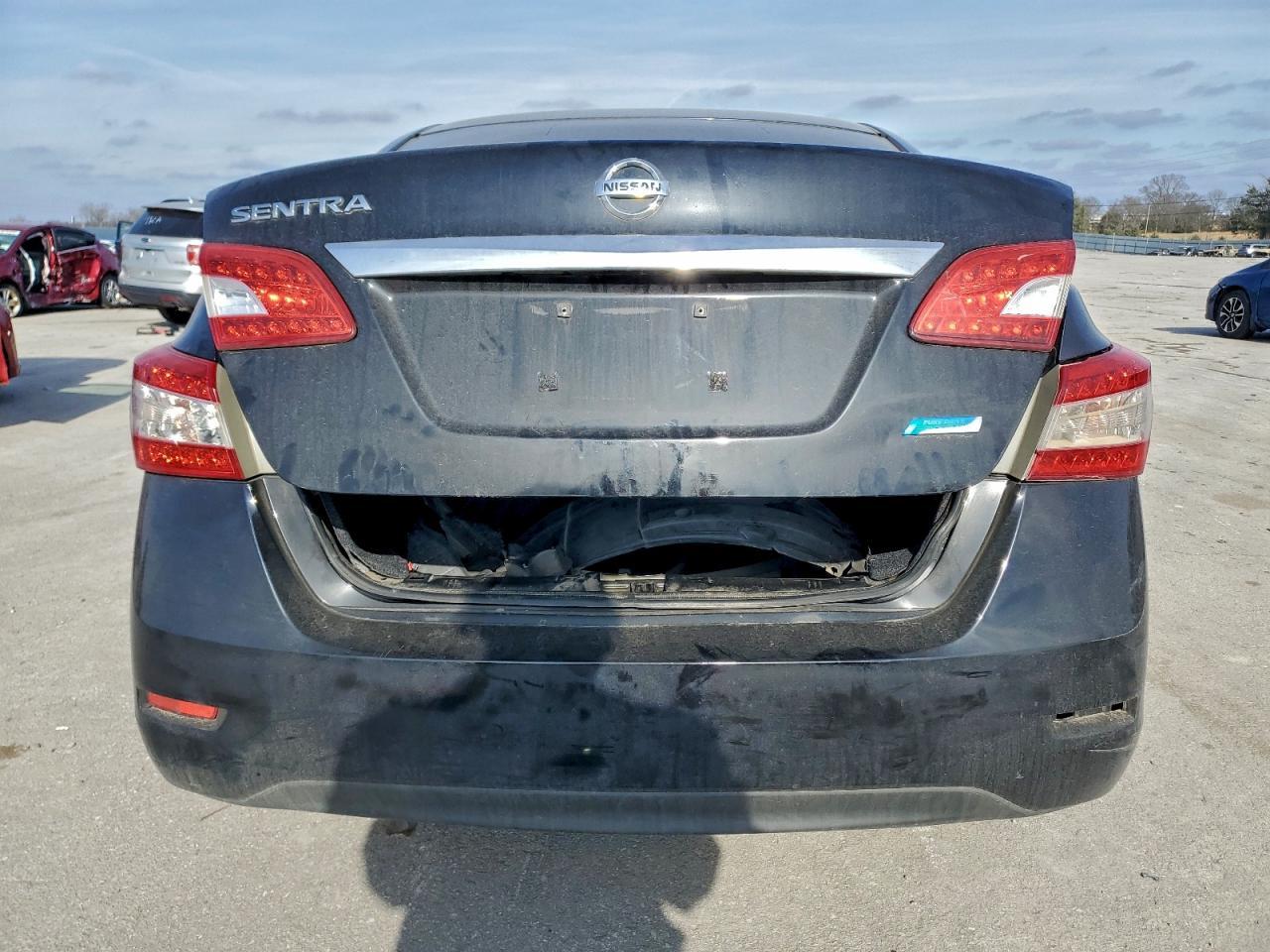 2014 Nissan Sentra S - Фото 6