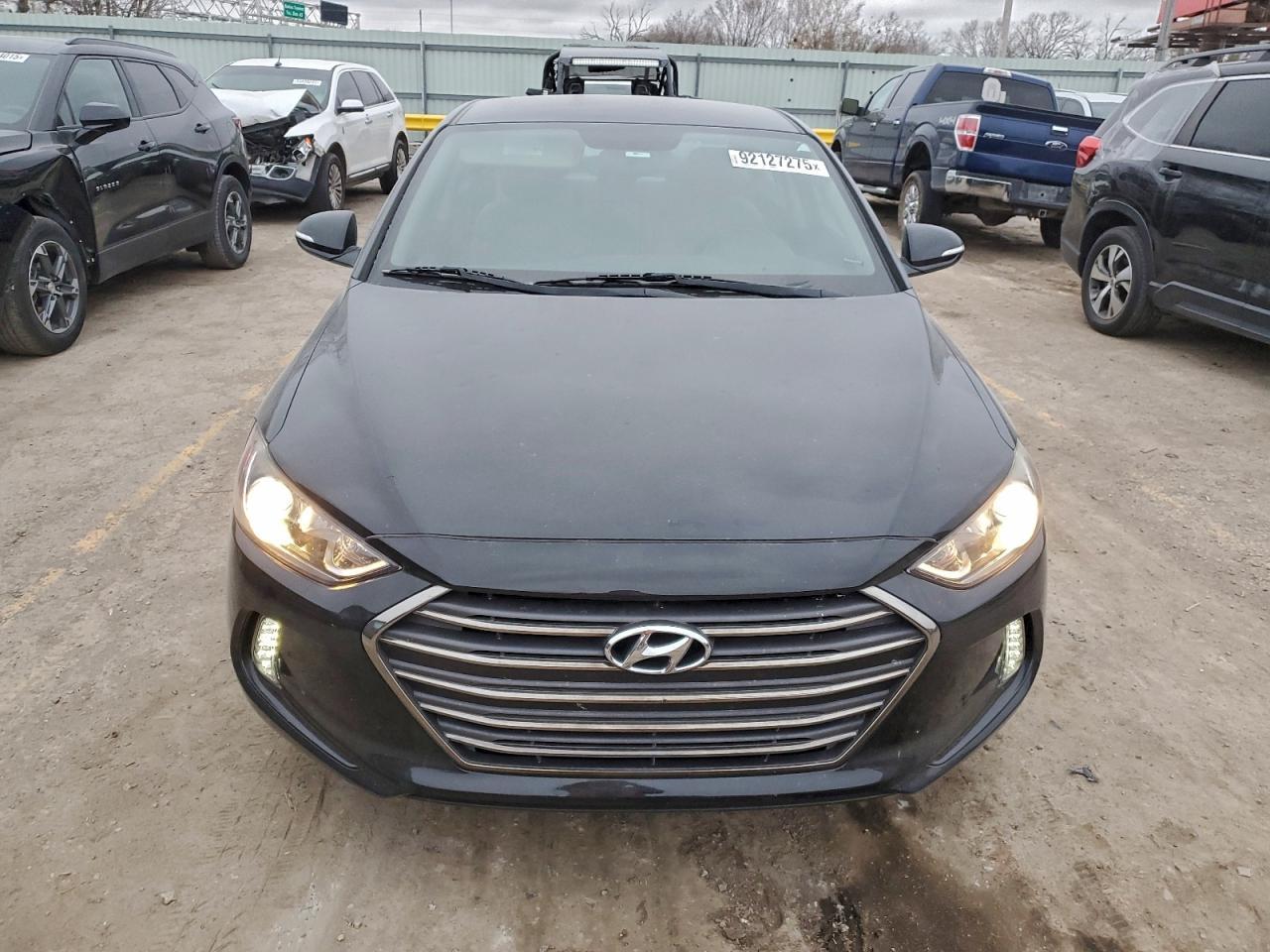 2017 Hyundai Elantra Se - Image 5