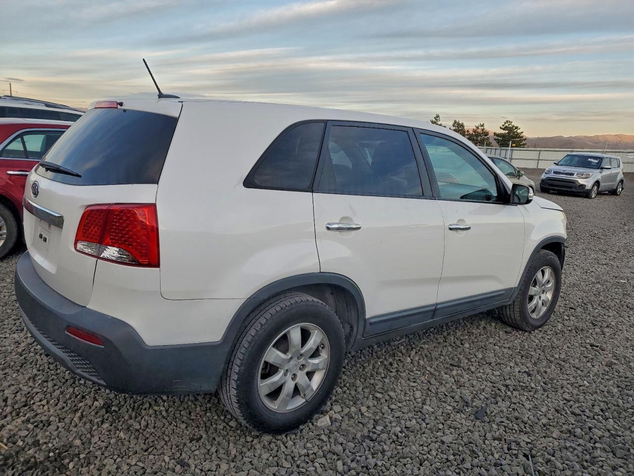 2011 Kia Sorento Base - Фото 3