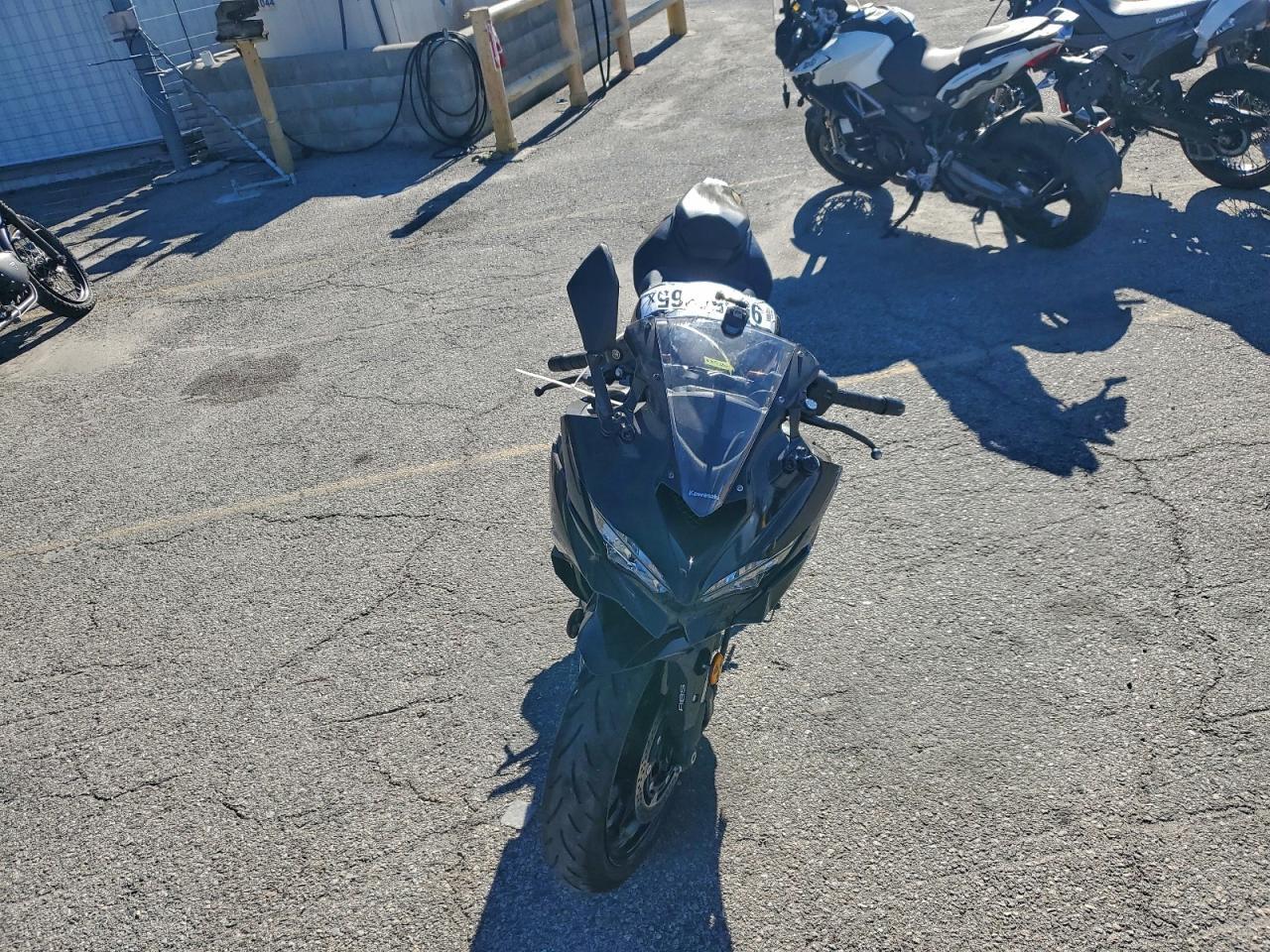 2025 Kawasaki Zx400 P - Фото 5