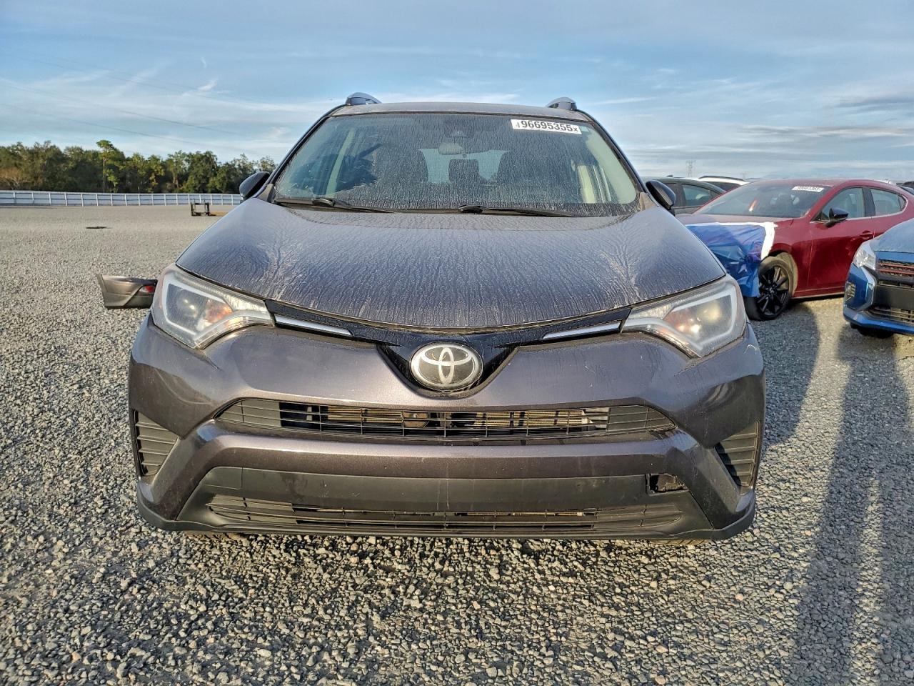 2017 Toyota Rav4 - Image 5