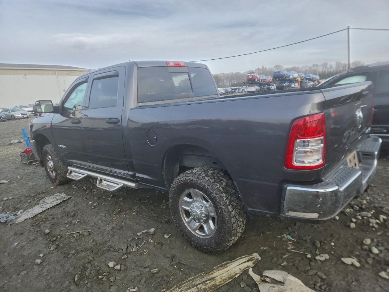 2021 Ram 2500 Tradesman - Фото 2
