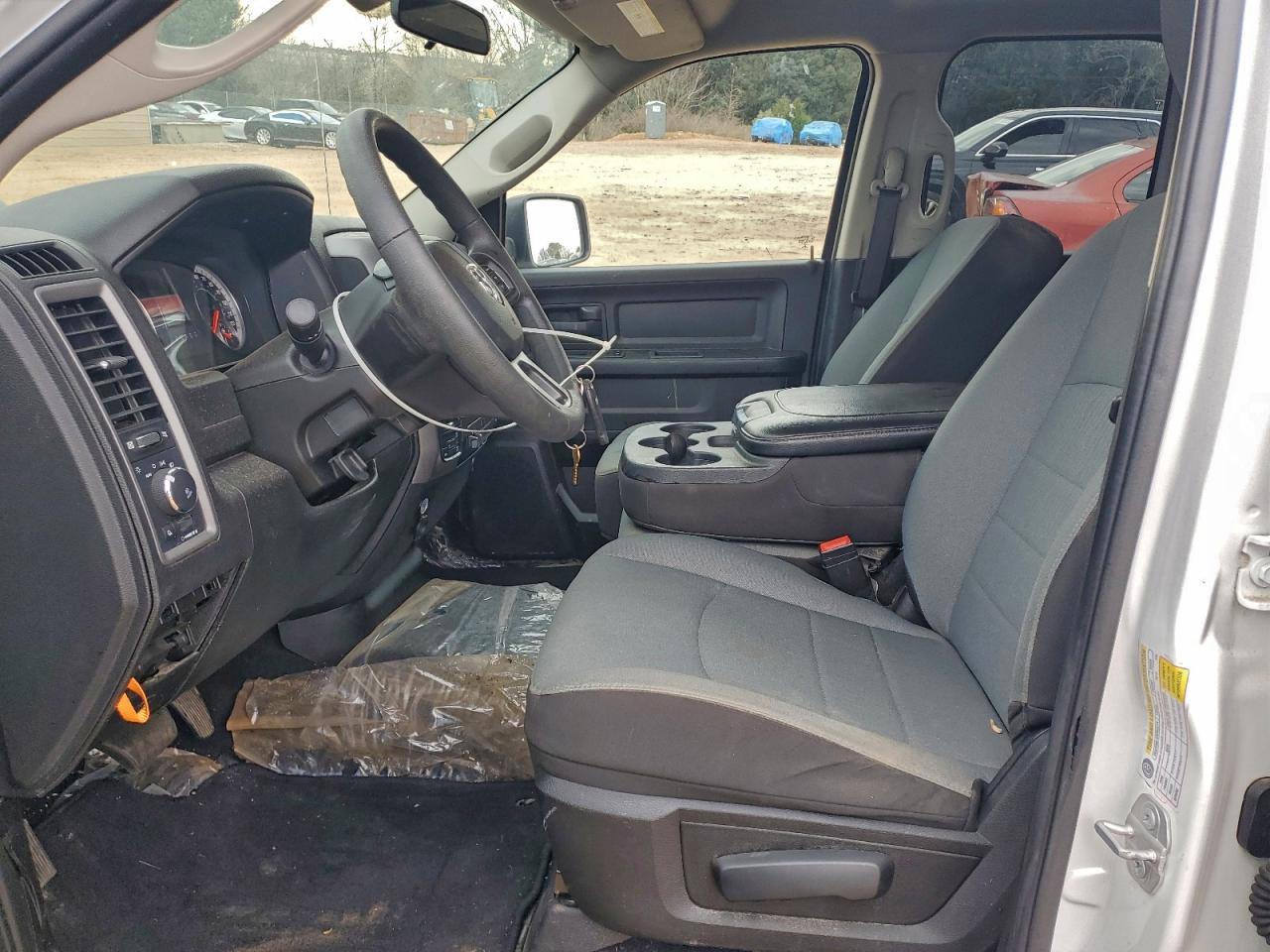 2022 Ram 1500 Classic Tradesman - Фото 7