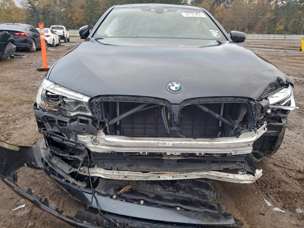 2019 BMW 530 I - Image 5