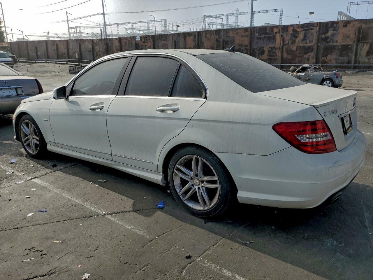 2012 Mercedes-Benz C 250 - Фото 2