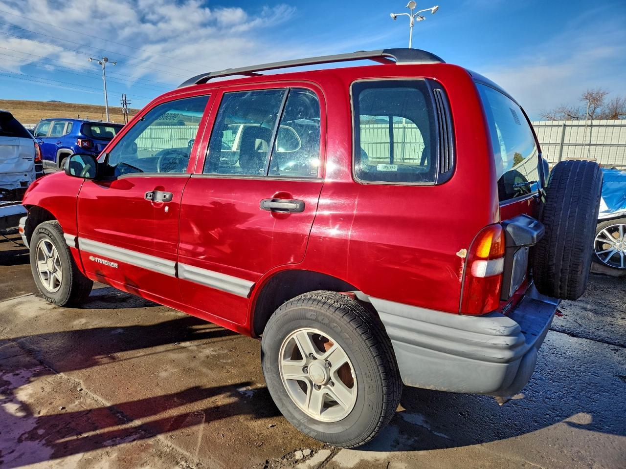 2004 Chevrolet Tracker - Фото 2