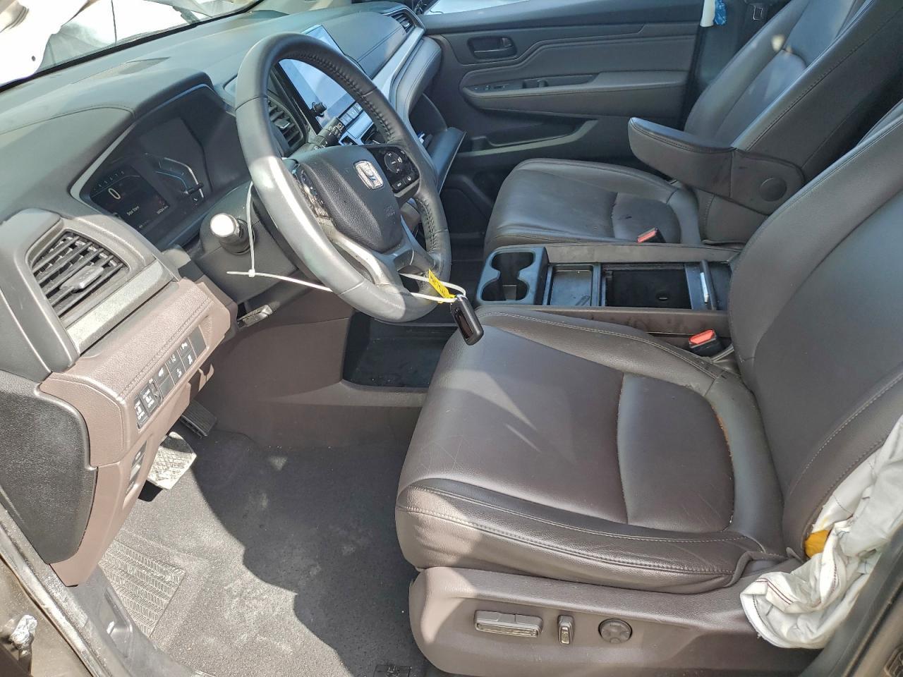 2019 Honda Odyssey Touring - Image 7