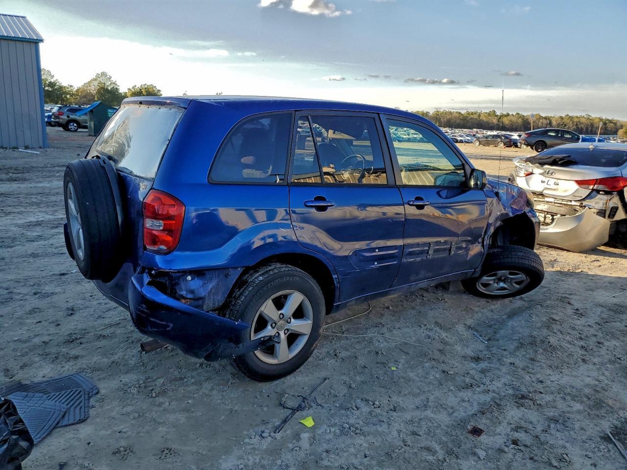 2005 Toyota Rav4 - Image 3