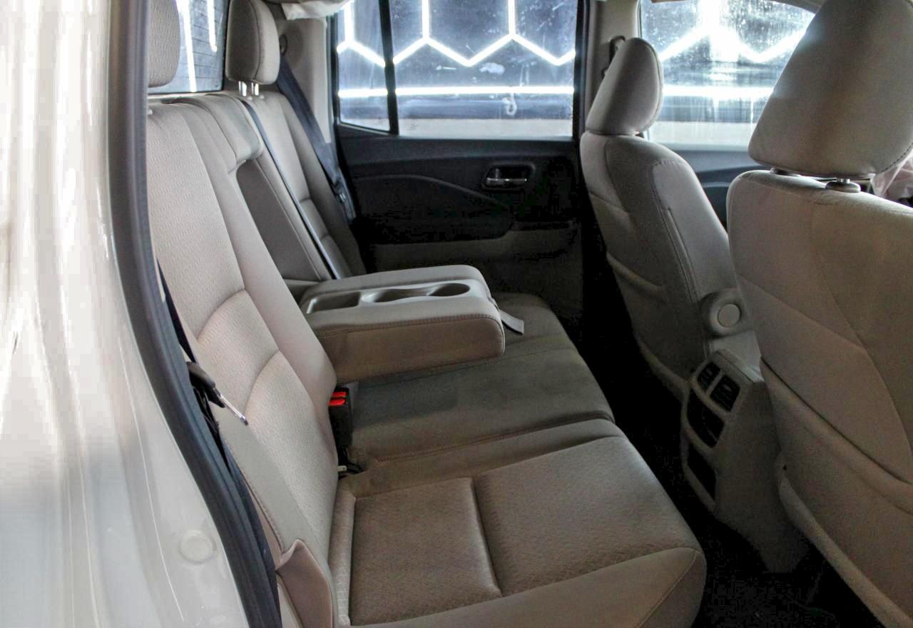 2017 Honda Ridgeline Rts - Image 6