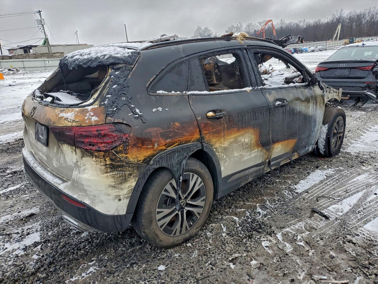 2025 Mercedes-Benz Gla 250 4Matic - Image 3