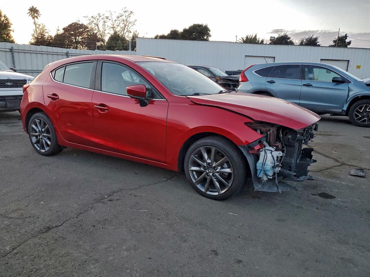 2018 Mazda 3 Touring - Фото 4
