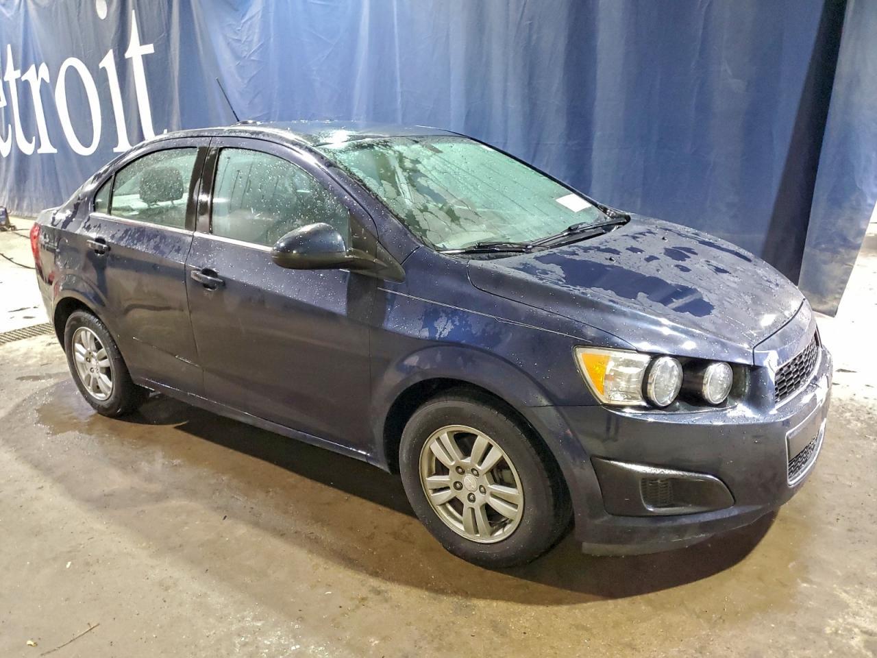 2015 Chevrolet Sonic Lt - Фото 4