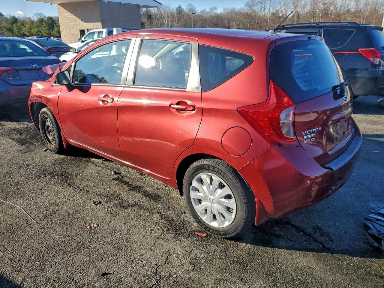2016 Nissan Versa Note S - Фото 2