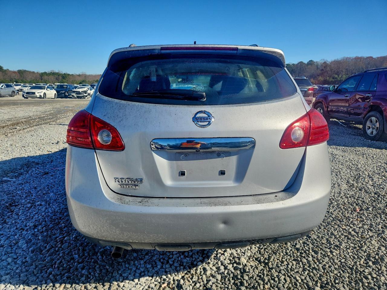 2014 Nissan Rogue Select S - Image 6