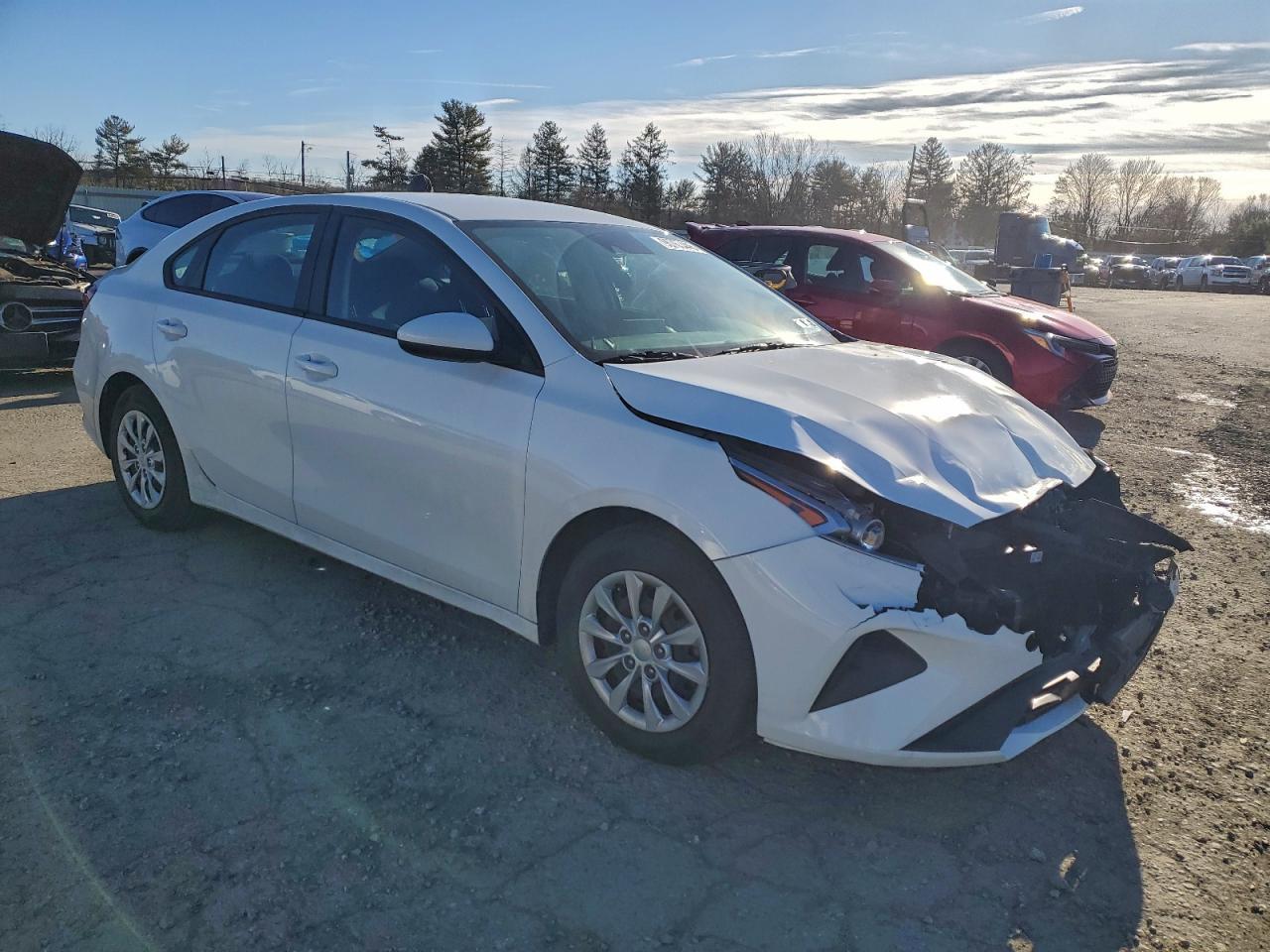 2023 Kia Forte Lx - Фото 4