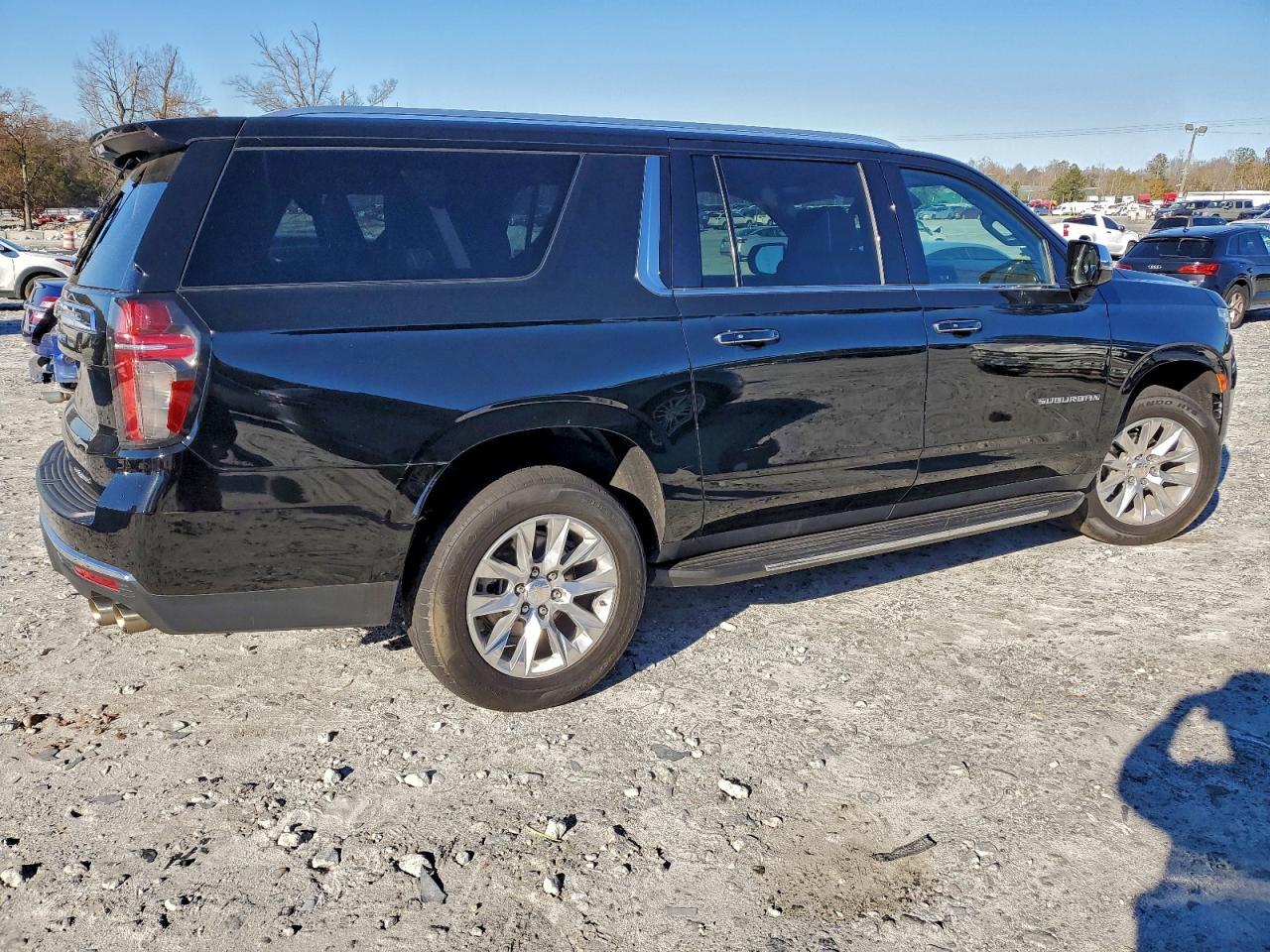 2023 Chevrolet Suburban K1500 Premier - Фото 3