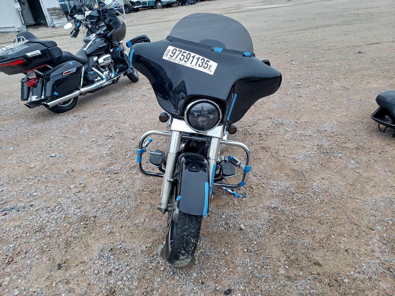 2013 Harley-Davidson Flhx Street Glide - Image 2