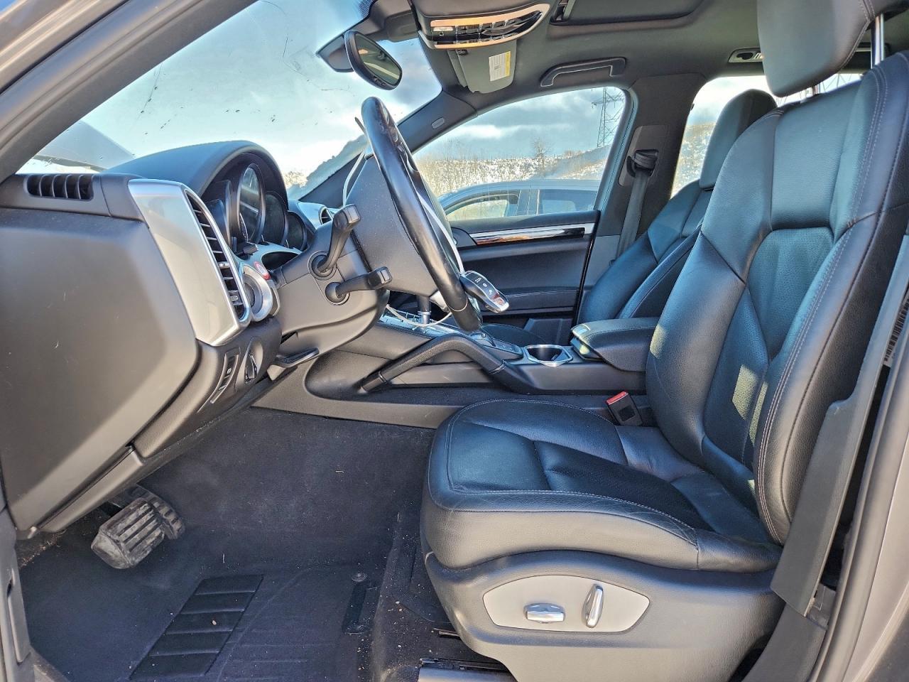 2012 Porsche Cayenne - Image 7