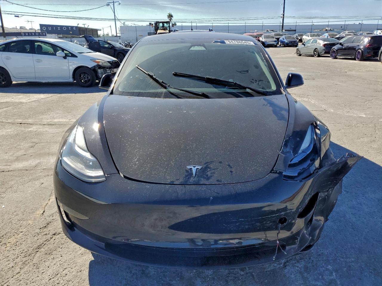 2023 Tesla Model 3 - Image 5
